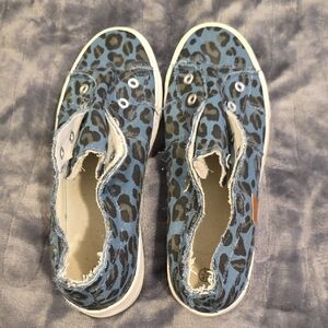 Women's Blue Leopard Print Sneakers
